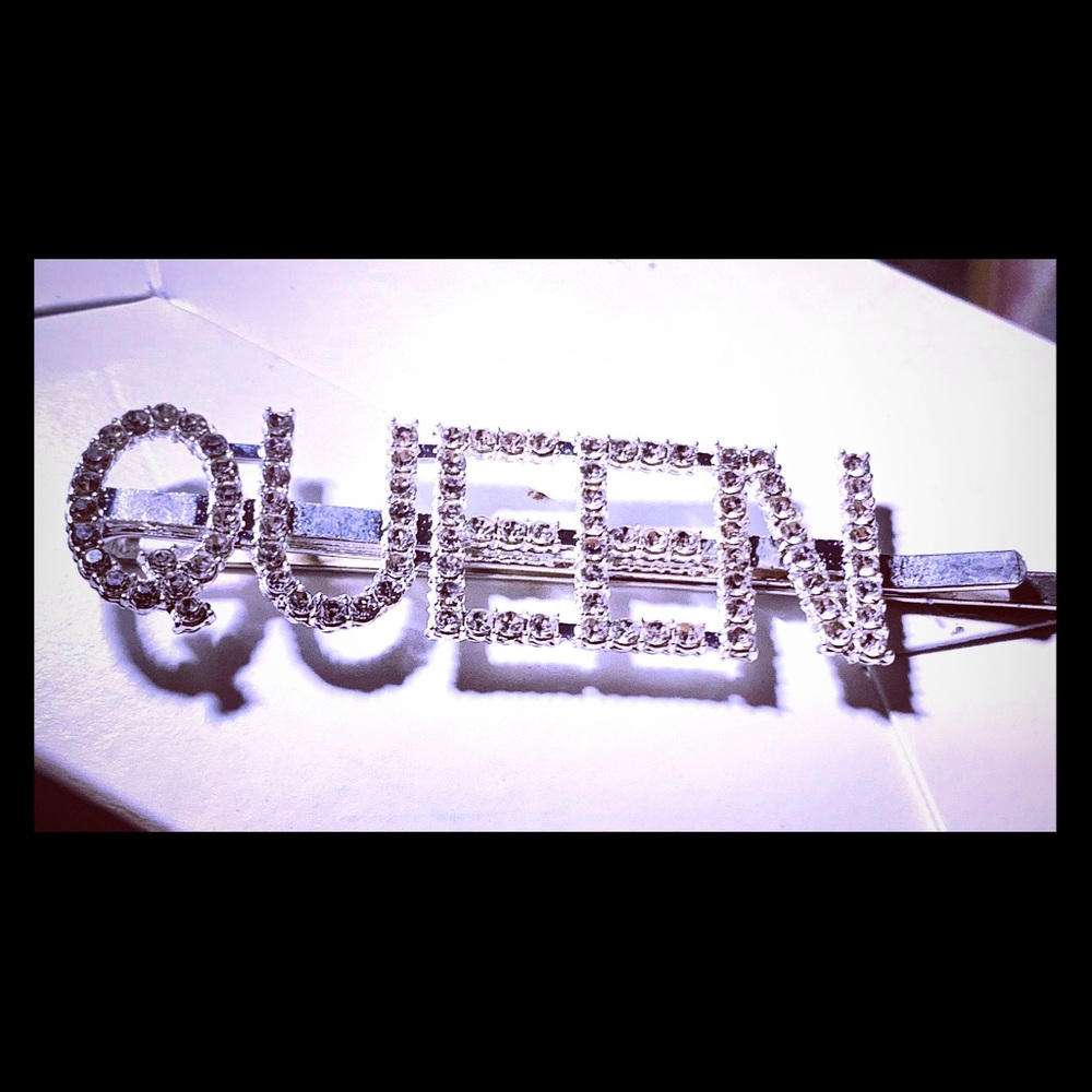 Queen Bling Hair Pin